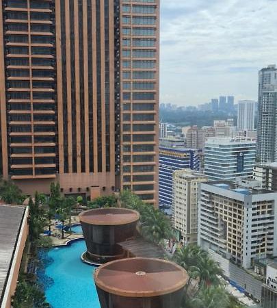 Raymond Suites At Berjaya Times Square Kuala Lumpur Exterior foto