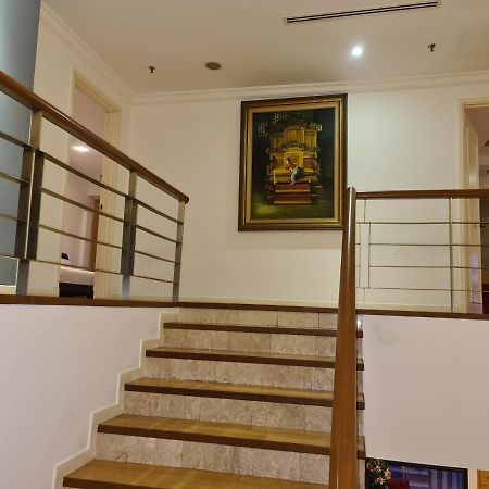 Raymond Suites At Berjaya Times Square Kuala Lumpur Exterior foto